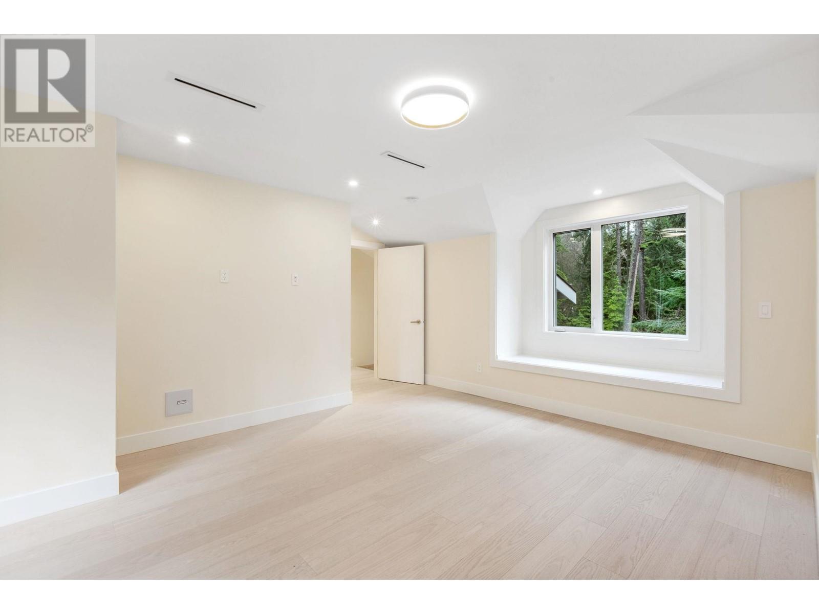 3529 Anne Macdonald Way, North Vancouver, British Columbia  V7G 2S7 - Photo 25 - R2955285