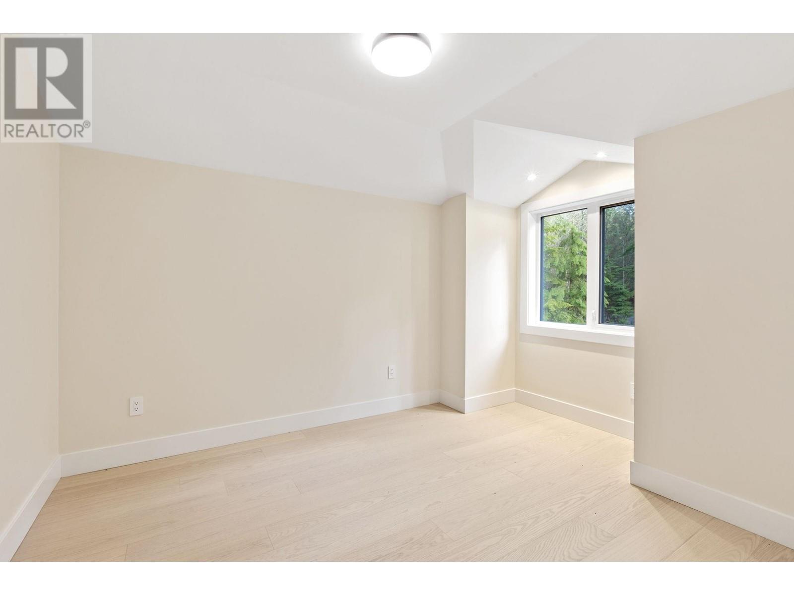 3529 Anne Macdonald Way, North Vancouver, British Columbia  V7G 2S7 - Photo 26 - R2955285