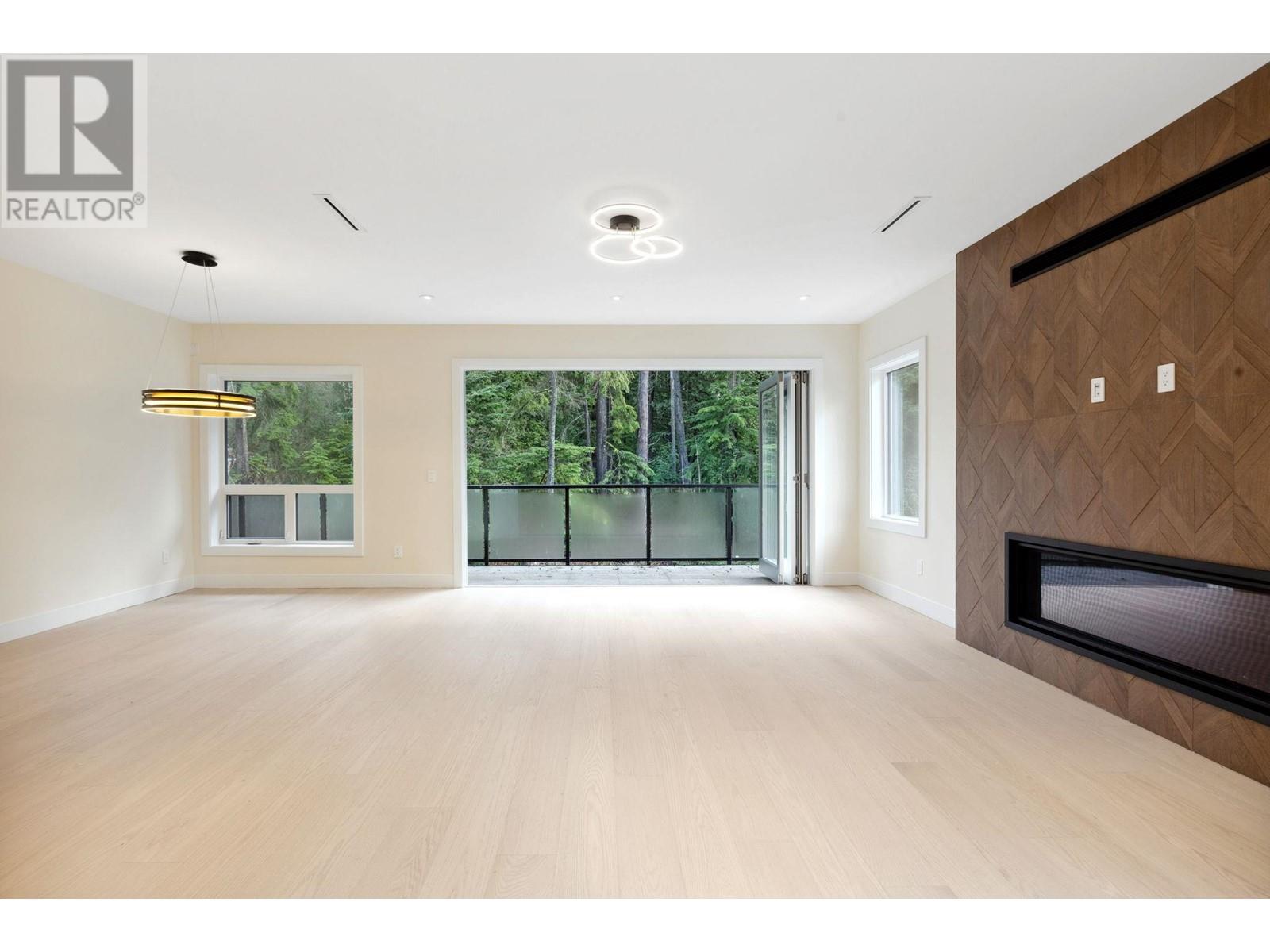 3529 Anne Macdonald Way, North Vancouver, British Columbia  V7G 2S7 - Photo 3 - R2955285