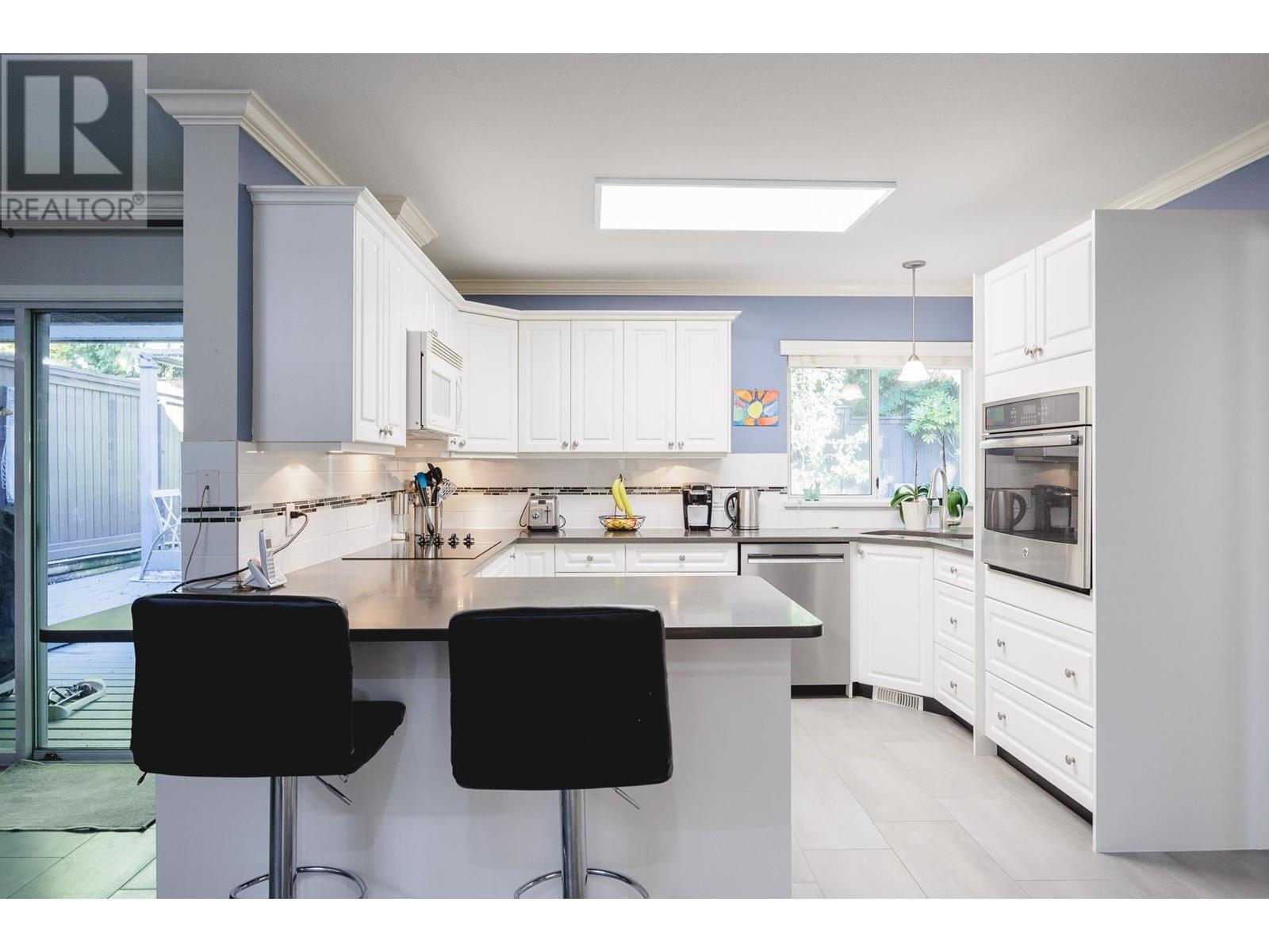 1212 Plateau Drive, North Vancouver, British Columbia  V7P 2J4 - Photo 14 - R2955299