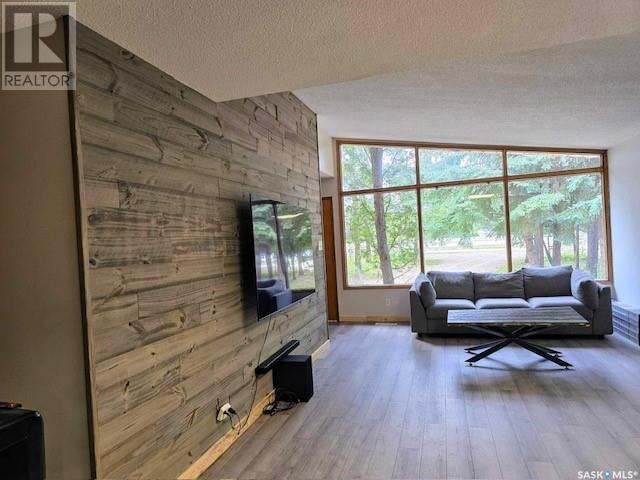 Property at 474 Pine DRIVE image 3