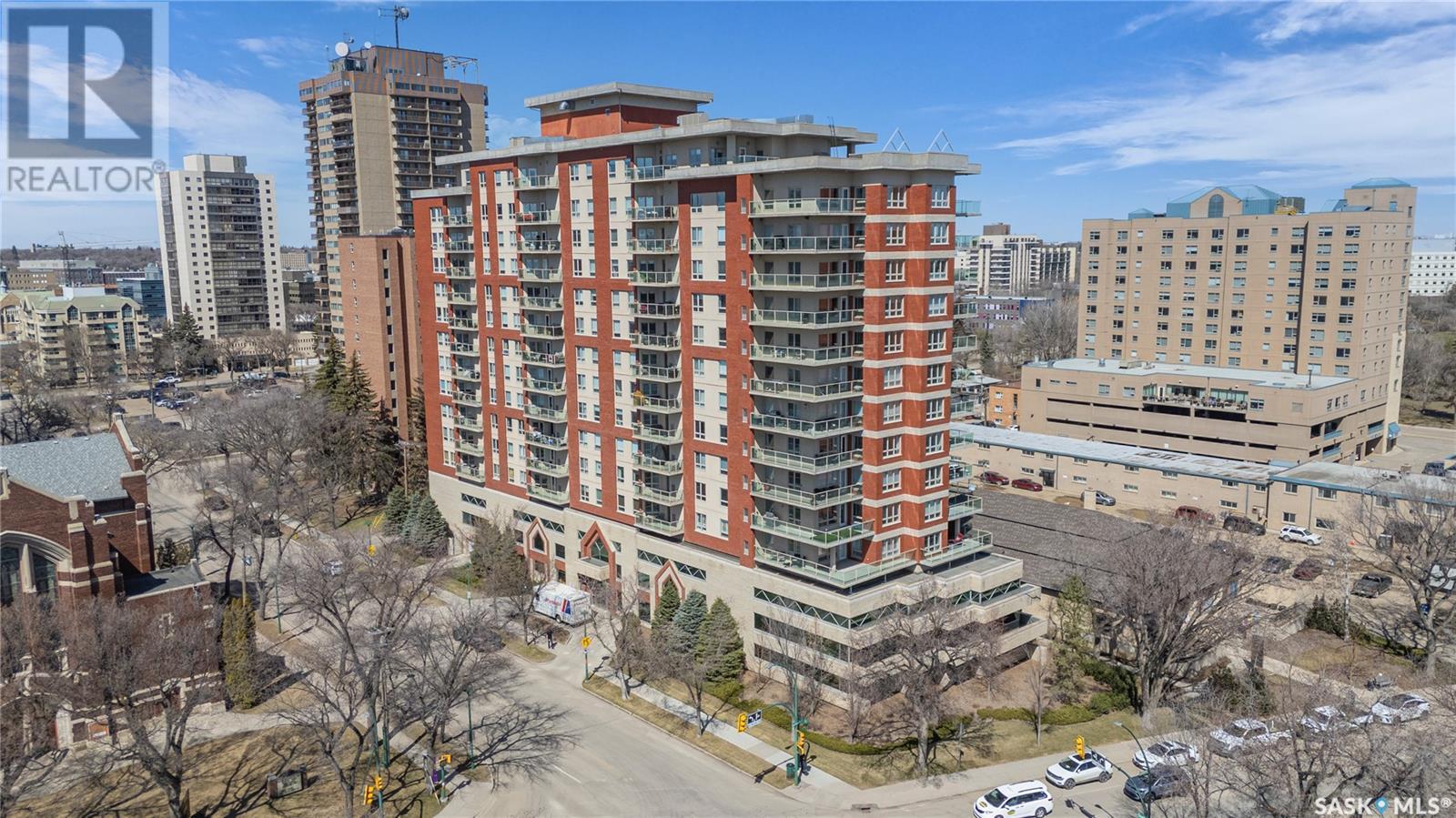 Property at 1408 902 Spadina CRESCENT E image 1