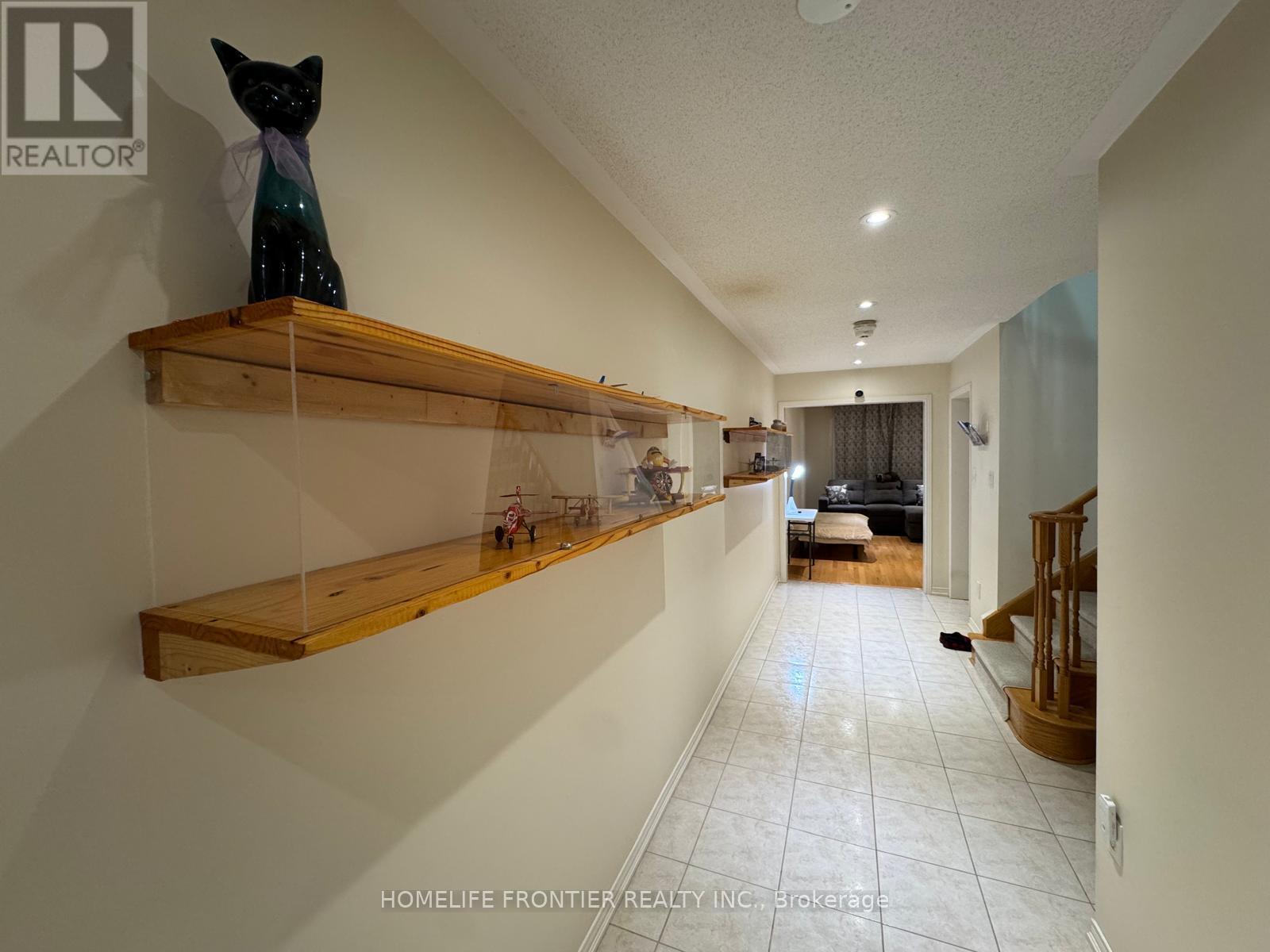 14 Barr Crescent, Aurora, Ontario  L4G 0B8 - Photo 6 - N11920863