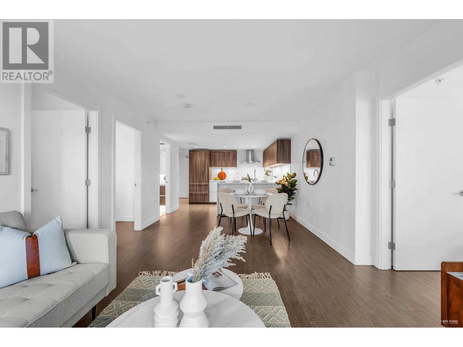 Listing Picture 9 of 29 : 504 6320 NO. 3 ROAD, Richmond / 烈治文 - 魯藝地產 Yvonne Lu Group - MLS Medallion Club Member