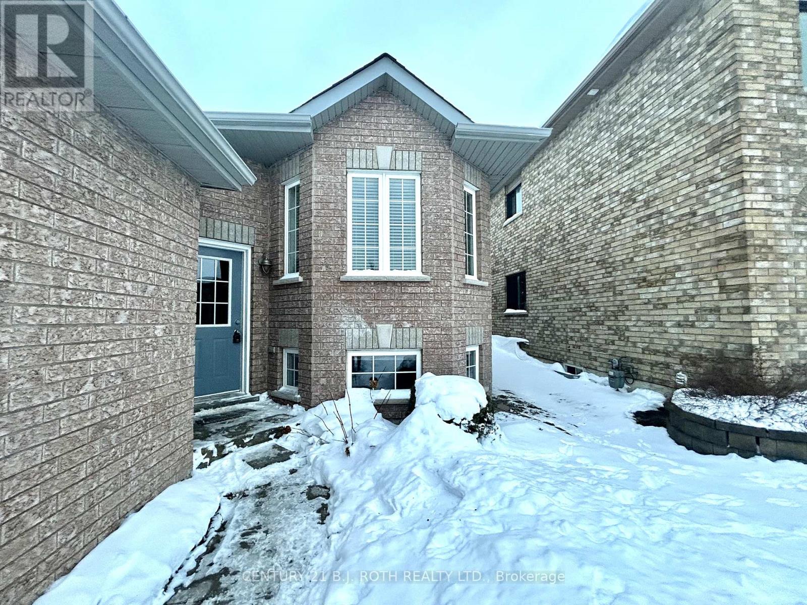 Upper - 140 Monique Crescent, Barrie, Ontario  L4M 6Y8 - Photo 2 - S11920879