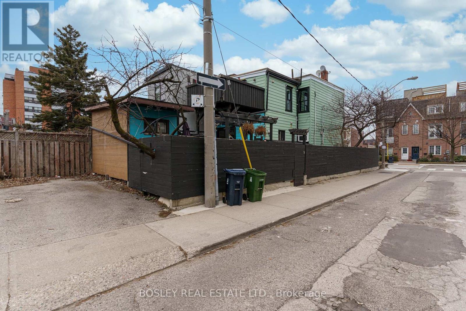 Main - 156 Sheridan Avenue, Toronto, Ontario  M6K 2H5 - Photo 21 - C11920948