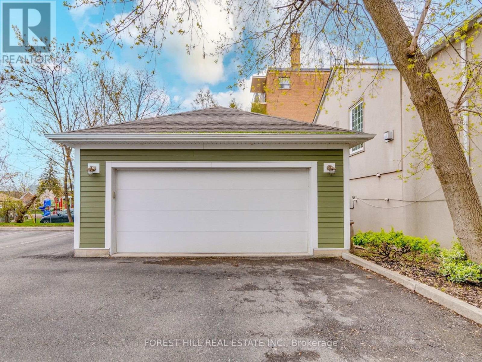 201 QUEEN STREET S Mississauga (Streetsville), ON L5M 1L4