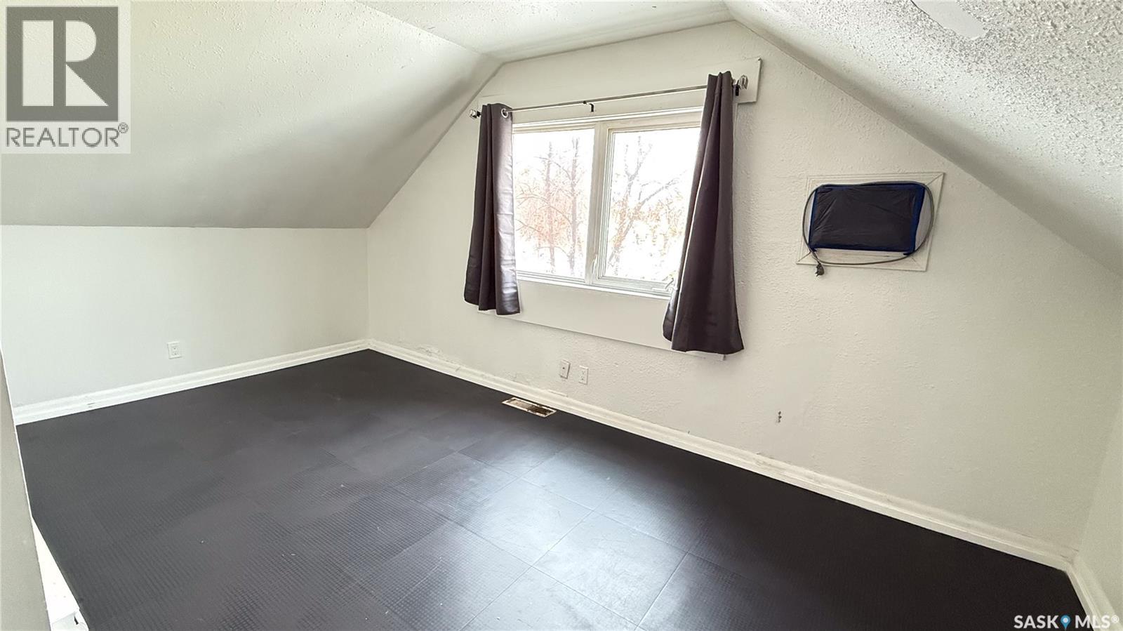 1271 107th Street, North Battleford, Saskatchewan  S9A 1Z4 - Photo 10 - SK992582