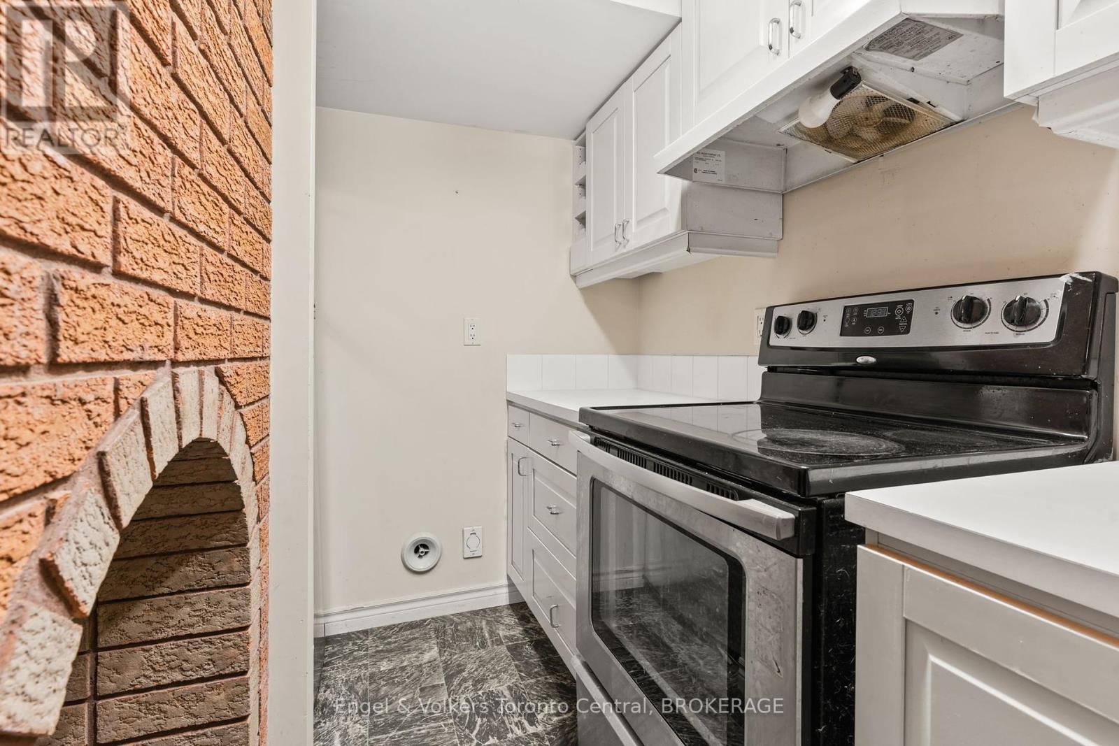 232 Church Street, Penetanguishene, Ontario  L9M 1G6 - Photo 19 - S11889587
