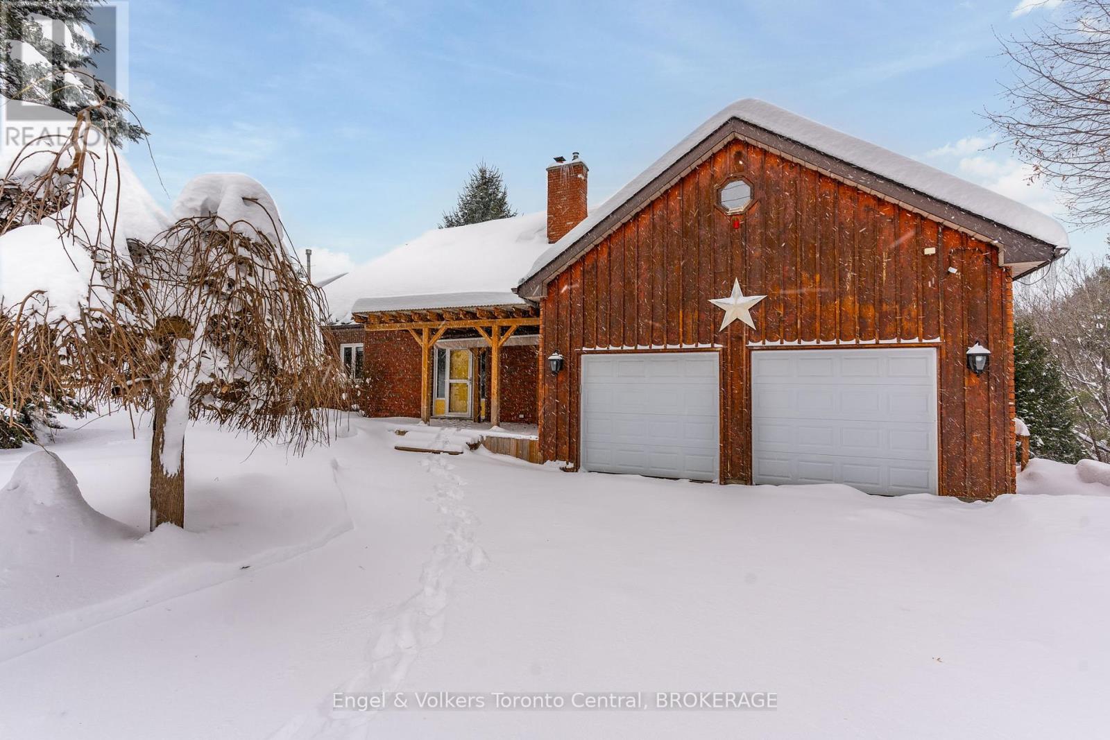 232 Church Street, Penetanguishene, Ontario  L9M 1G6 - Photo 3 - S11889587