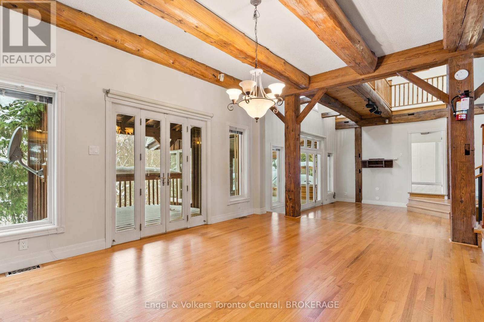 232 Church Street, Penetanguishene, Ontario  L9M 1G6 - Photo 7 - S11889587