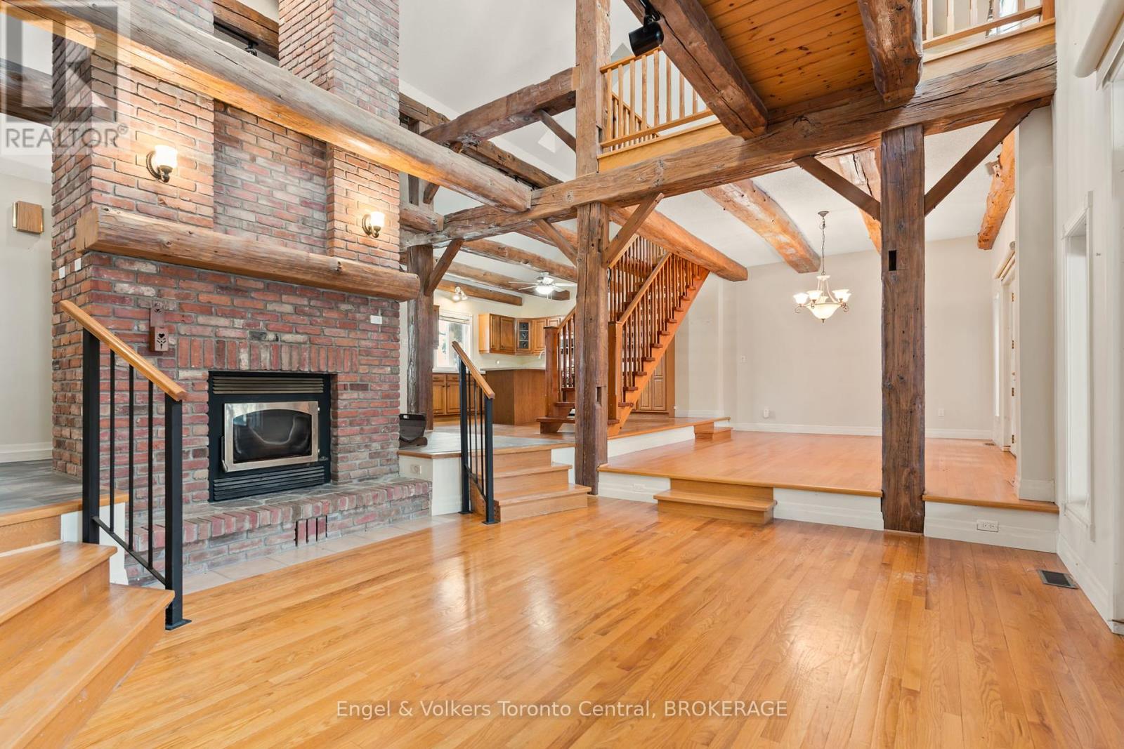 232 Church Street, Penetanguishene, Ontario  L9M 1G6 - Photo 9 - S11889587