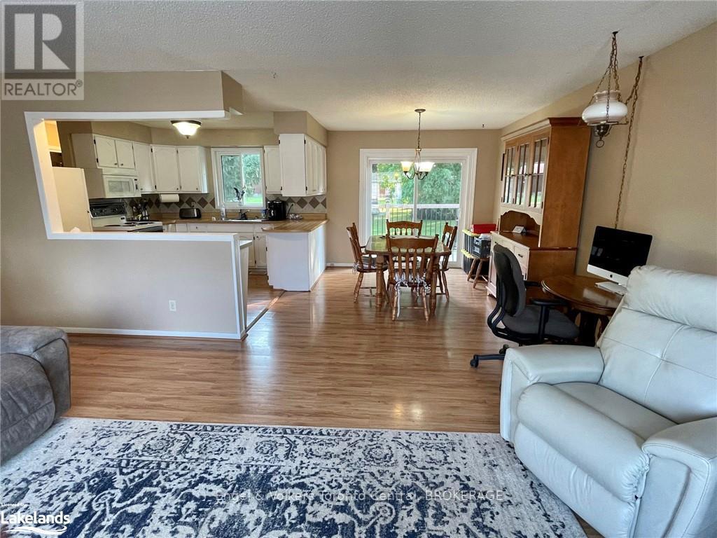 Property at 33 CENTENNIAL HEIGHTS COURT image 1