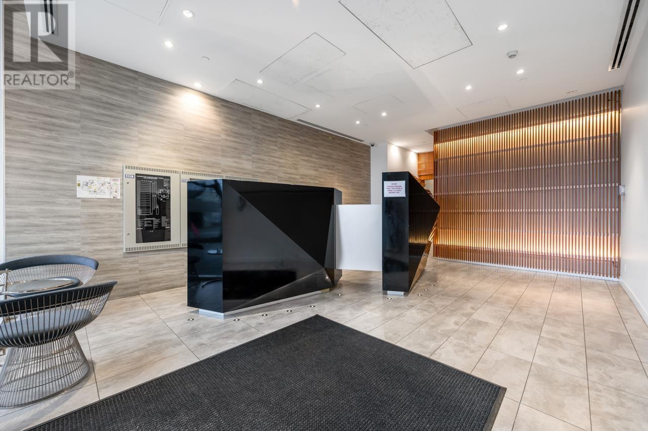 1502 4638 Gladstone Street, Vancouver, British Columbia  V5N 0G5 - Photo 2 - R2955269