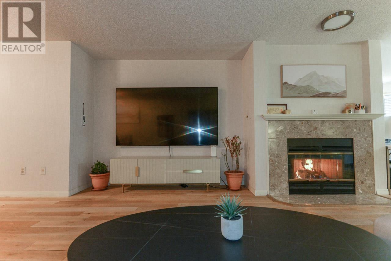 Listing Picture 13 of 40 : 119 7251 MINORU BOULEVARD, Richmond / 烈治文 - 魯藝地產 Yvonne Lu Group - MLS Medallion Club Member