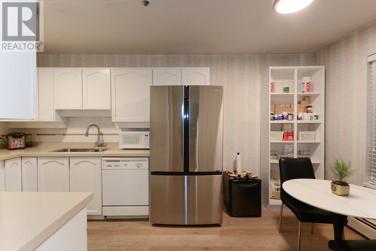 Listing Picture 16 of 40 : 119 7251 MINORU BOULEVARD, Richmond / 烈治文 - 魯藝地產 Yvonne Lu Group - MLS Medallion Club Member