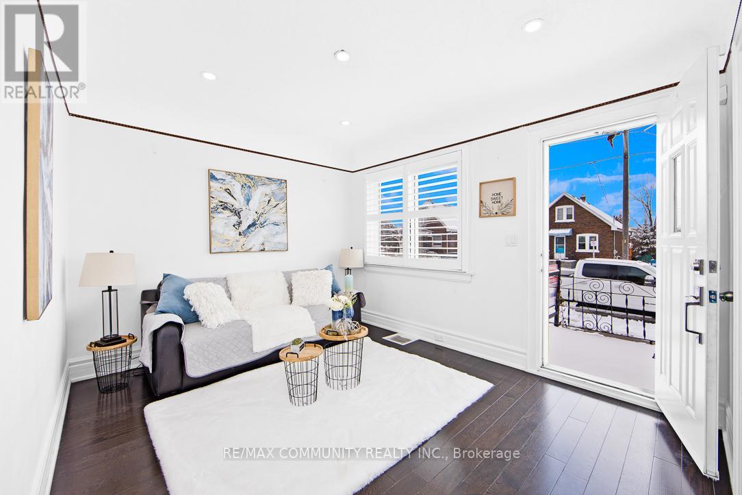 Property at 497 DREW STREET image 3