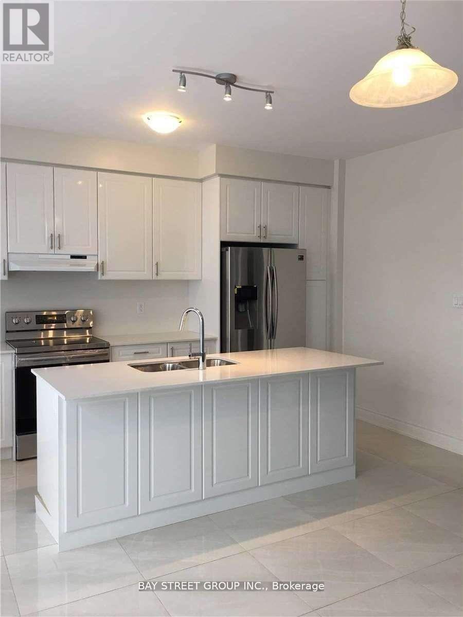 Property at 7 YARROW LANE image 4