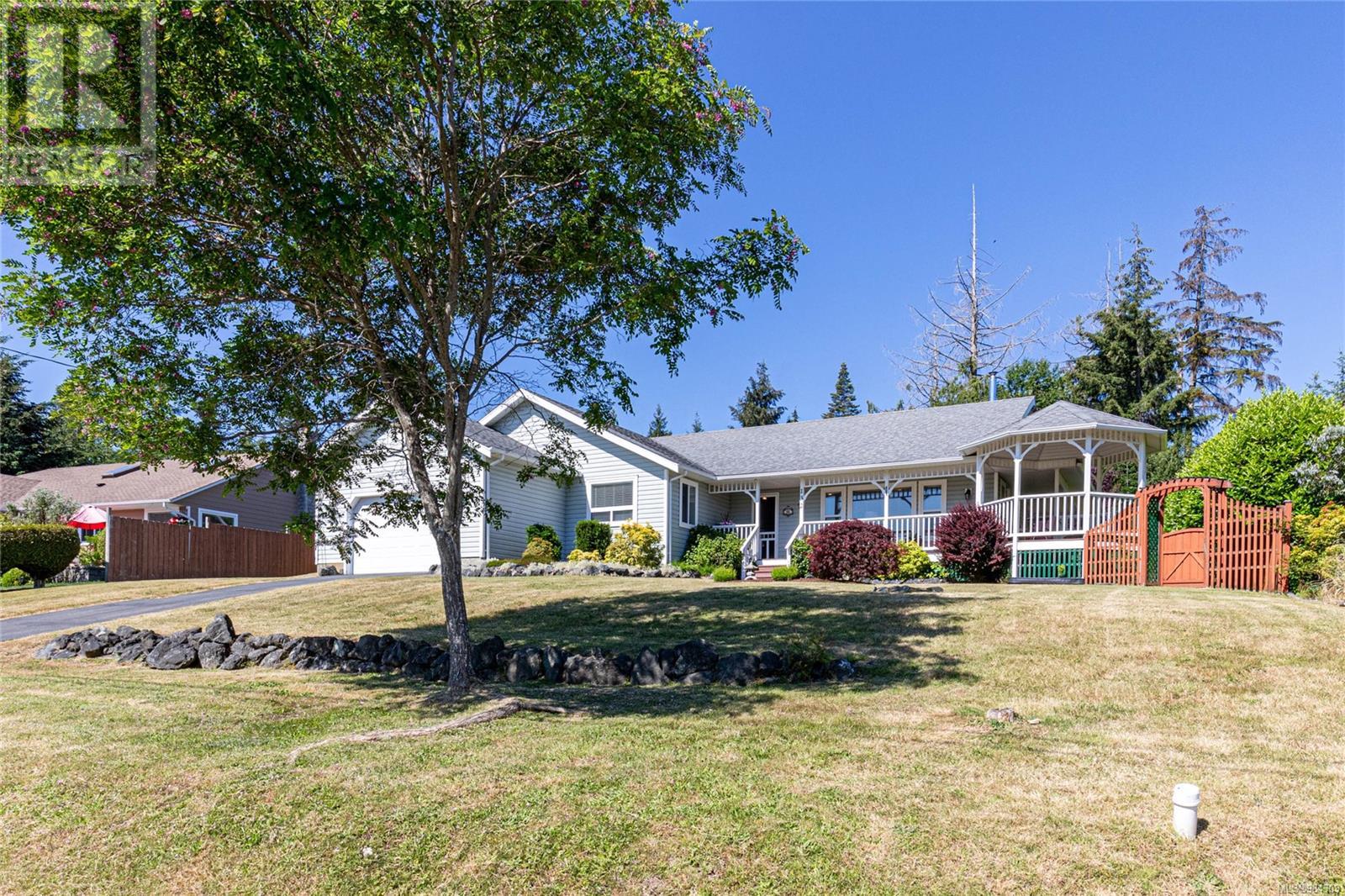 Property at 132 Bayridge Pl image 1