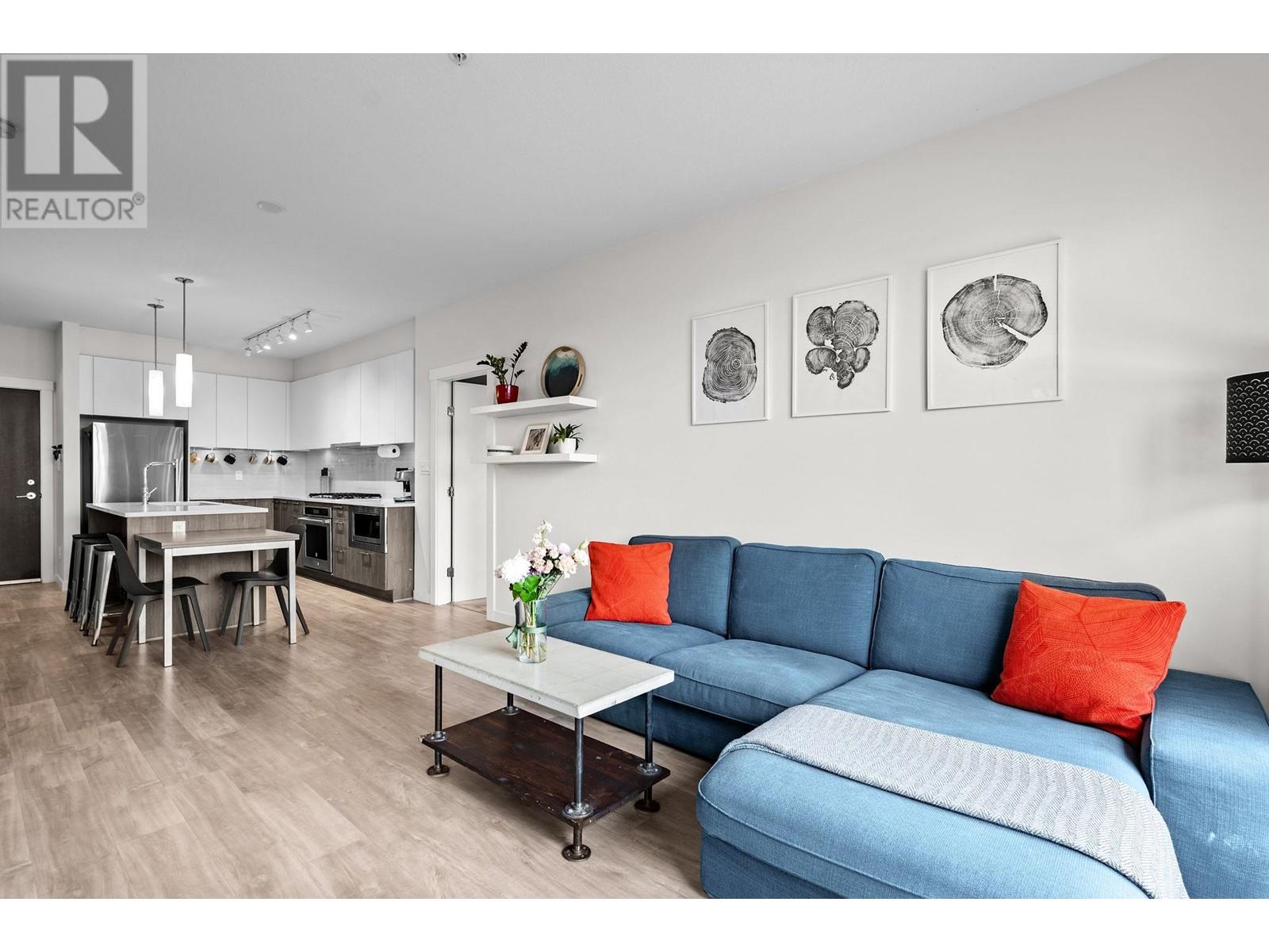 204 625 E 3rd Street, North Vancouver, British Columbia  V7L 1G6 - Photo 5 - R2955316