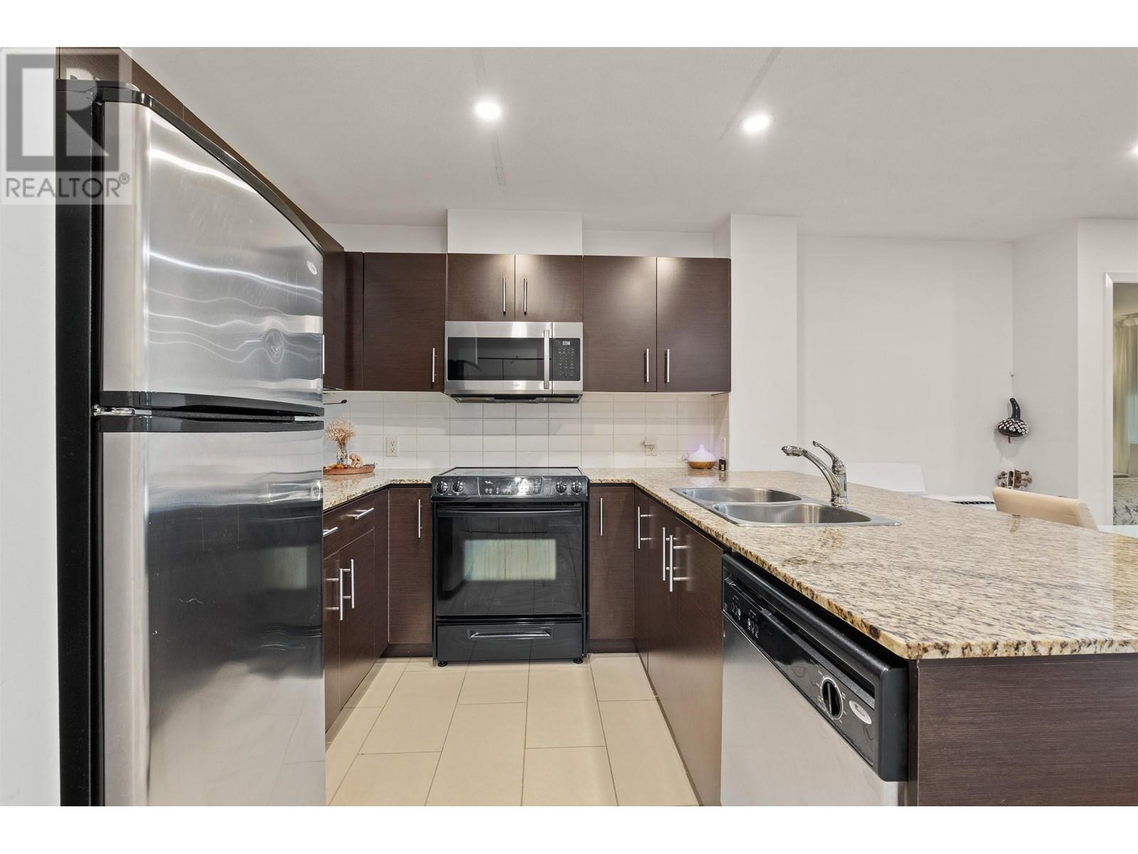 215 11665 Haney Bypass, Maple Ridge, British Columbia  V2X 8W9 - Photo 13 - R2955317