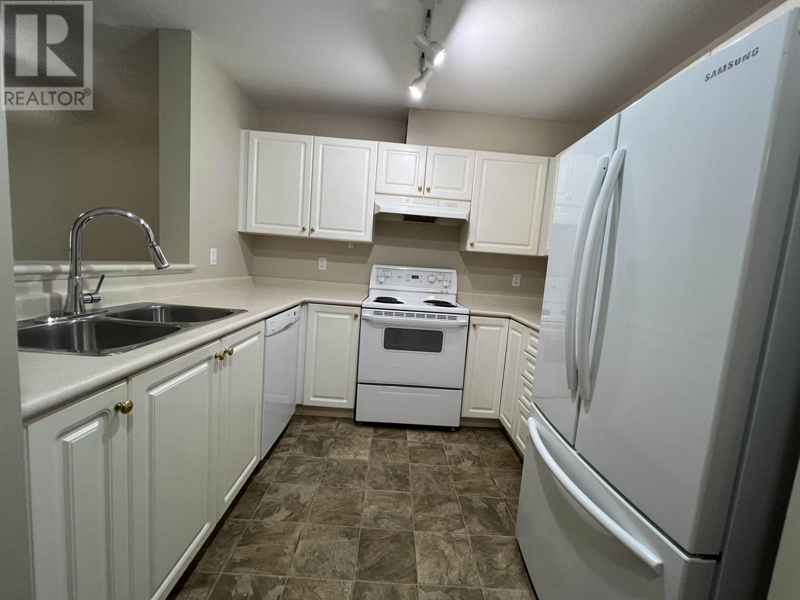 206 12207 224 Street, Maple Ridge, British Columbia V2X 6B9 - Photo 2 - R2955330