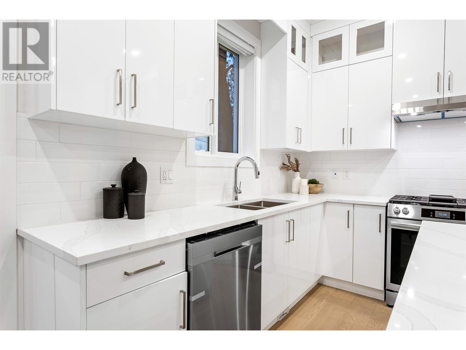4857 Lanark Street, Vancouver, British Columbia  V5N 3S1 - Photo 12 - R2955337