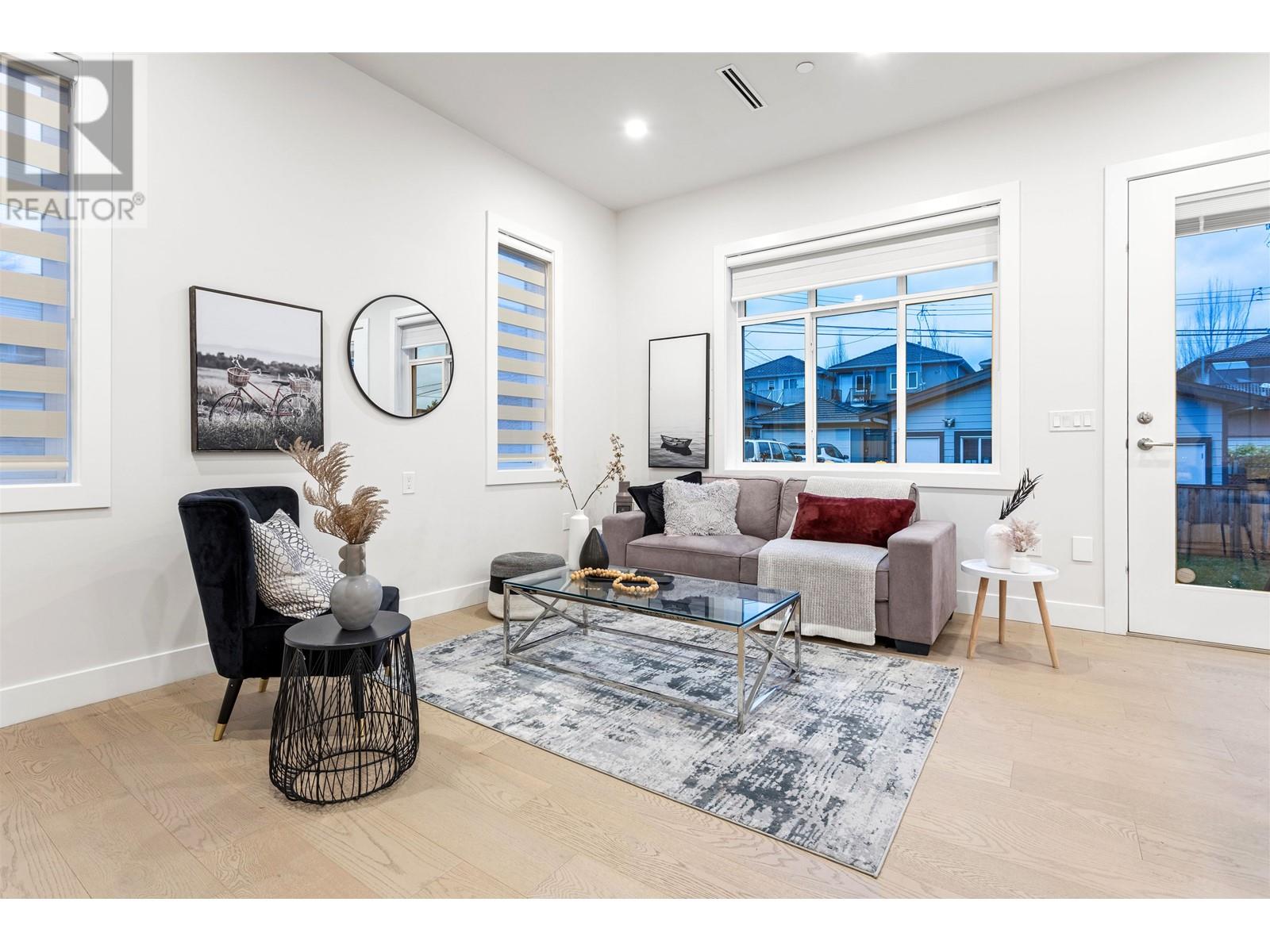 4857 Lanark Street, Vancouver, British Columbia  V5N 3S1 - Photo 2 - R2955337