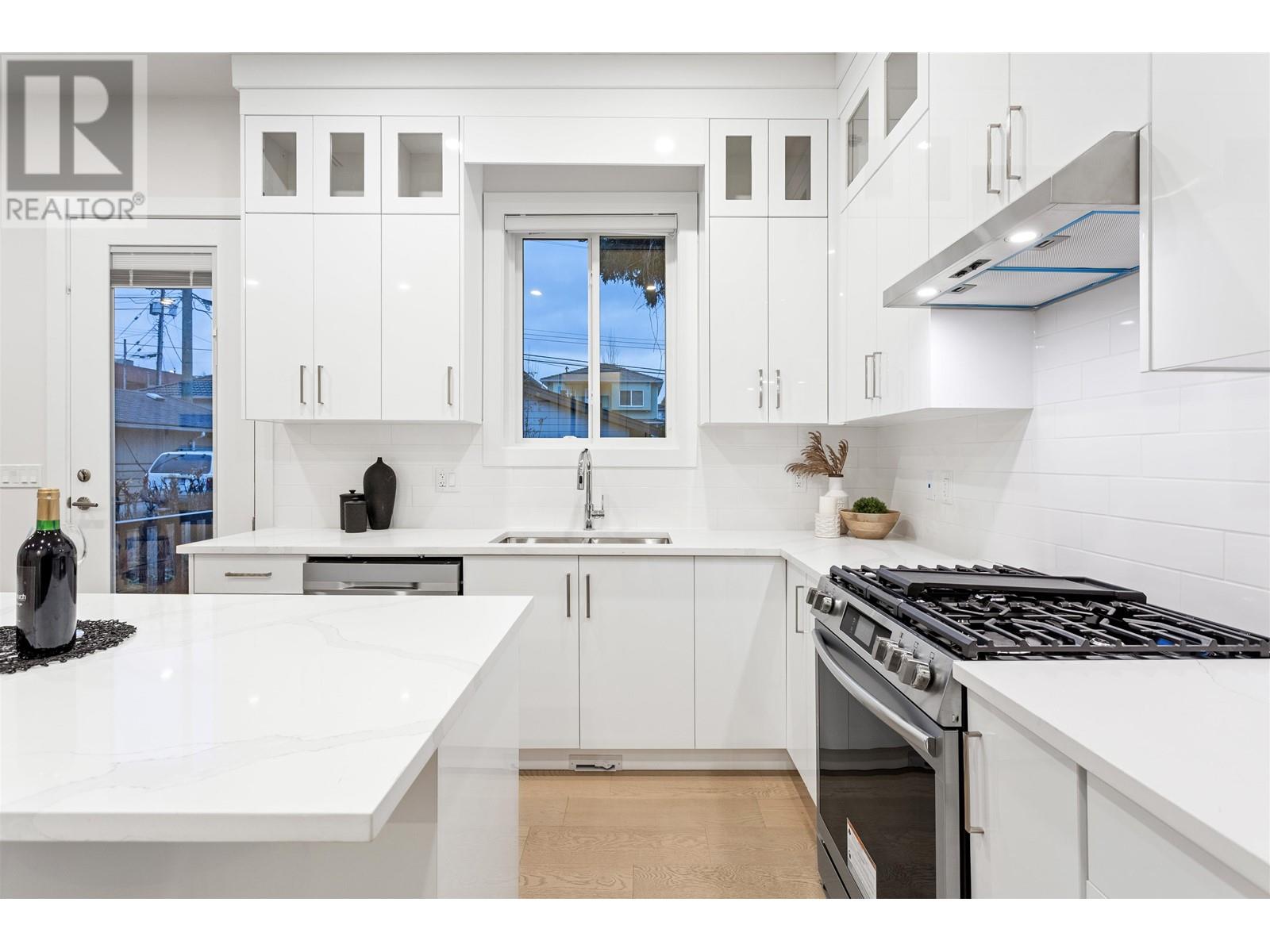4857 Lanark Street, Vancouver, British Columbia  V5N 3S1 - Photo 9 - R2955337