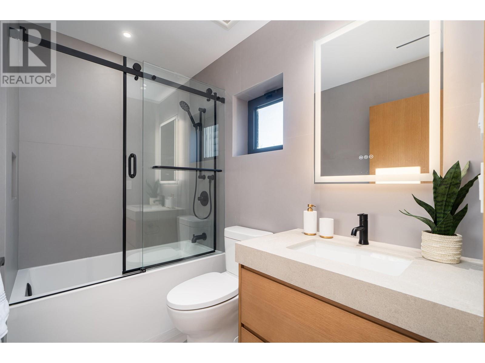 2 5937 Holland Street, Vancouver, British Columbia  V6N 2B2 - Photo 17 - R2955352
