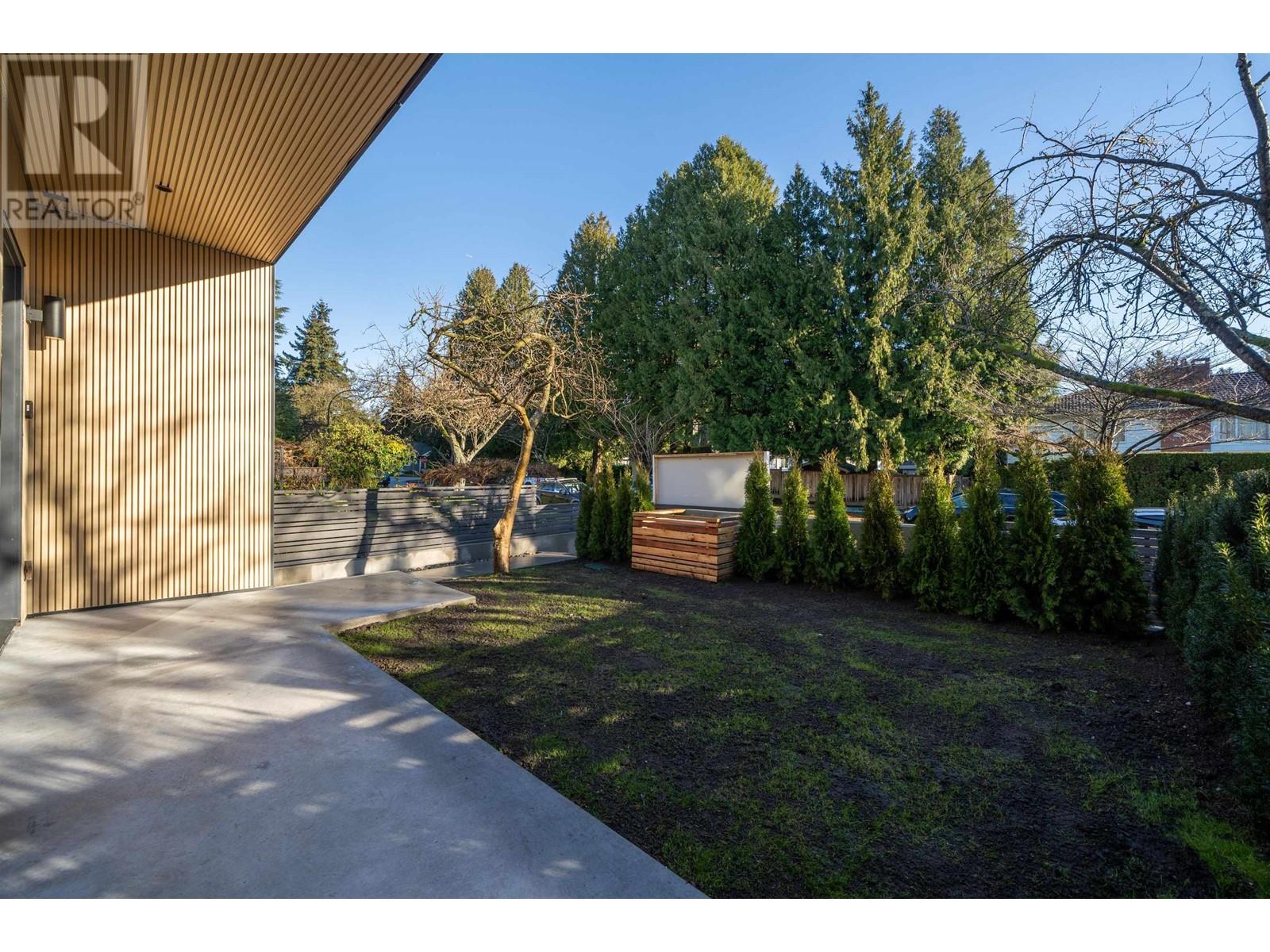 2 5937 Holland Street, Vancouver, British Columbia  V6N 2B2 - Photo 4 - R2955352