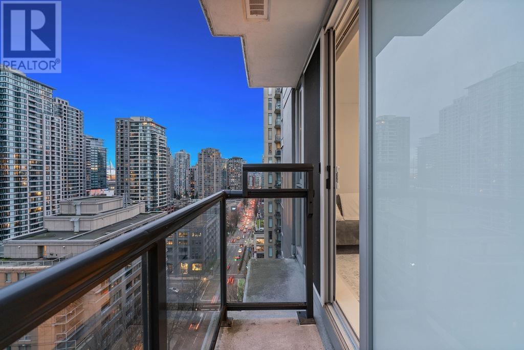 Listing Picture 18 of 37 : 1403 1010 RICHARDS STREET, Vancouver / 溫哥華 - 魯藝地產 Yvonne Lu Group - MLS Medallion Club Member