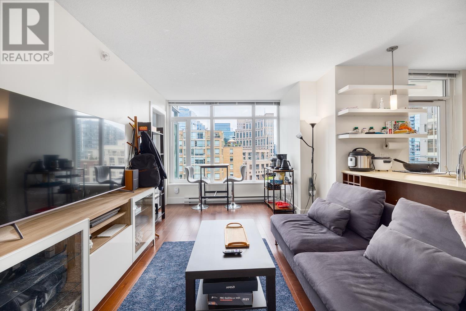 Listing Picture 8 of 23 : 1705 888 HOMER STREET, Vancouver / 溫哥華 - 魯藝地產 Yvonne Lu Group - MLS Medallion Club Member