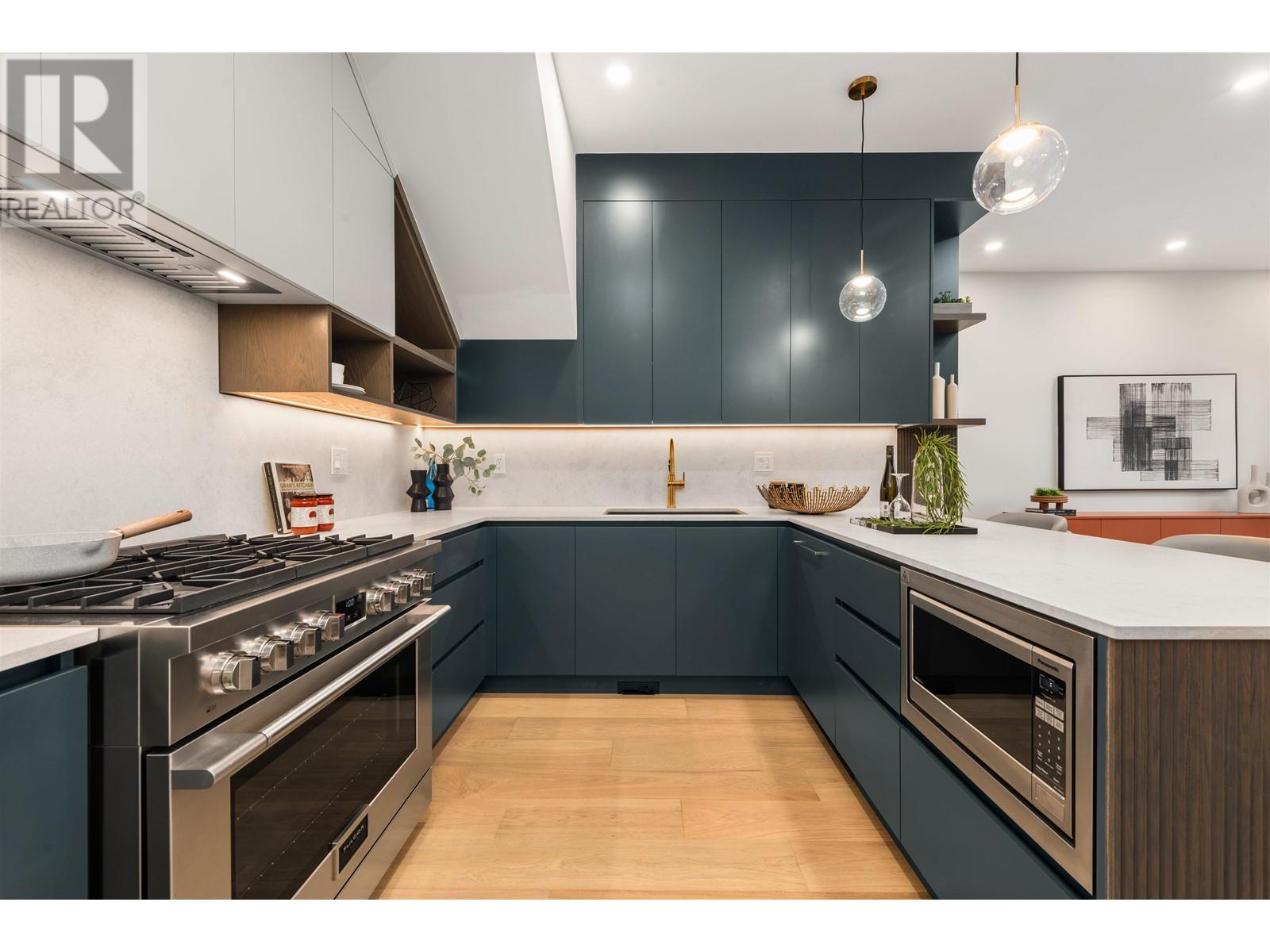2 1067 E 14th Avenue, Vancouver, British Columbia V5T 2P1 - Photo 9 - R2955453