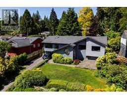 1427 APPIN ROAD, North Vancouver, British Columbia