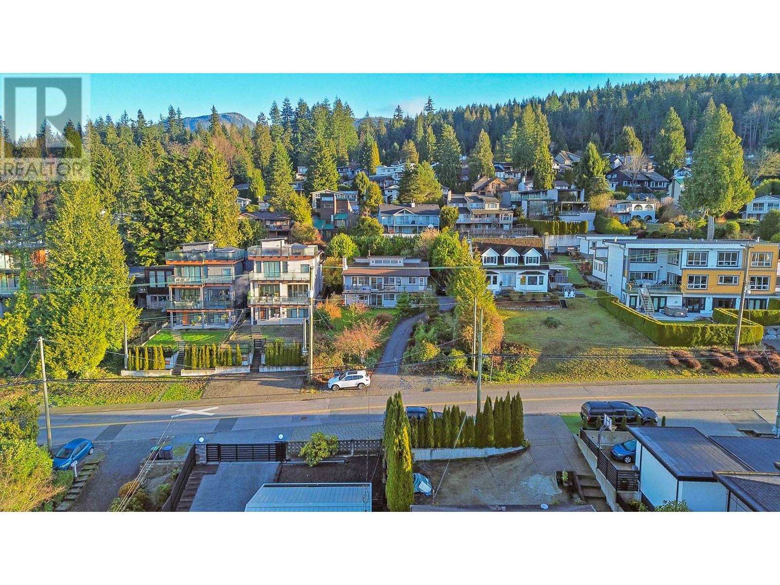 1239 Ioco Road, Port Moody, British Columbia  V3H 2W9 - Photo 3 - R2955339