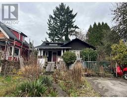 134 W QUEENS ROAD, North Vancouver, British Columbia