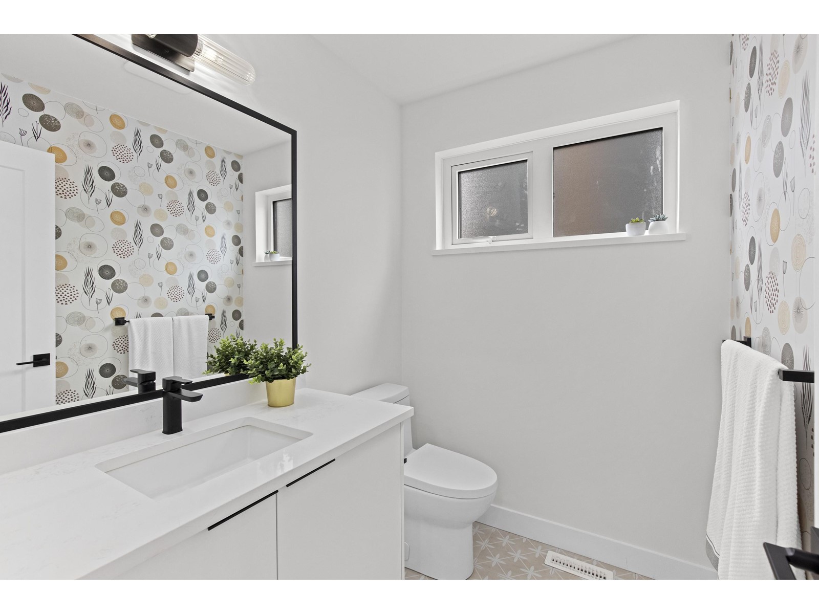 22 1959 165a Street, Surrey, British Columbia  V3Z 1K3 - Photo 11 - R2955370