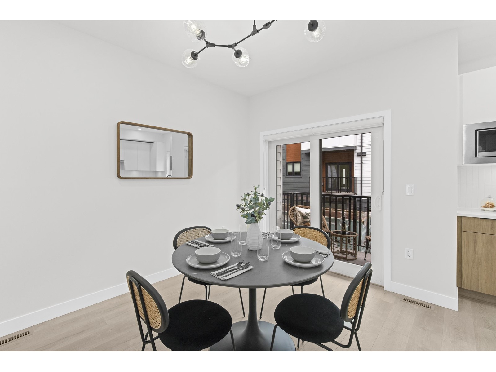 22 1959 165a Street, Surrey, British Columbia  V3Z 1K3 - Photo 8 - R2955370