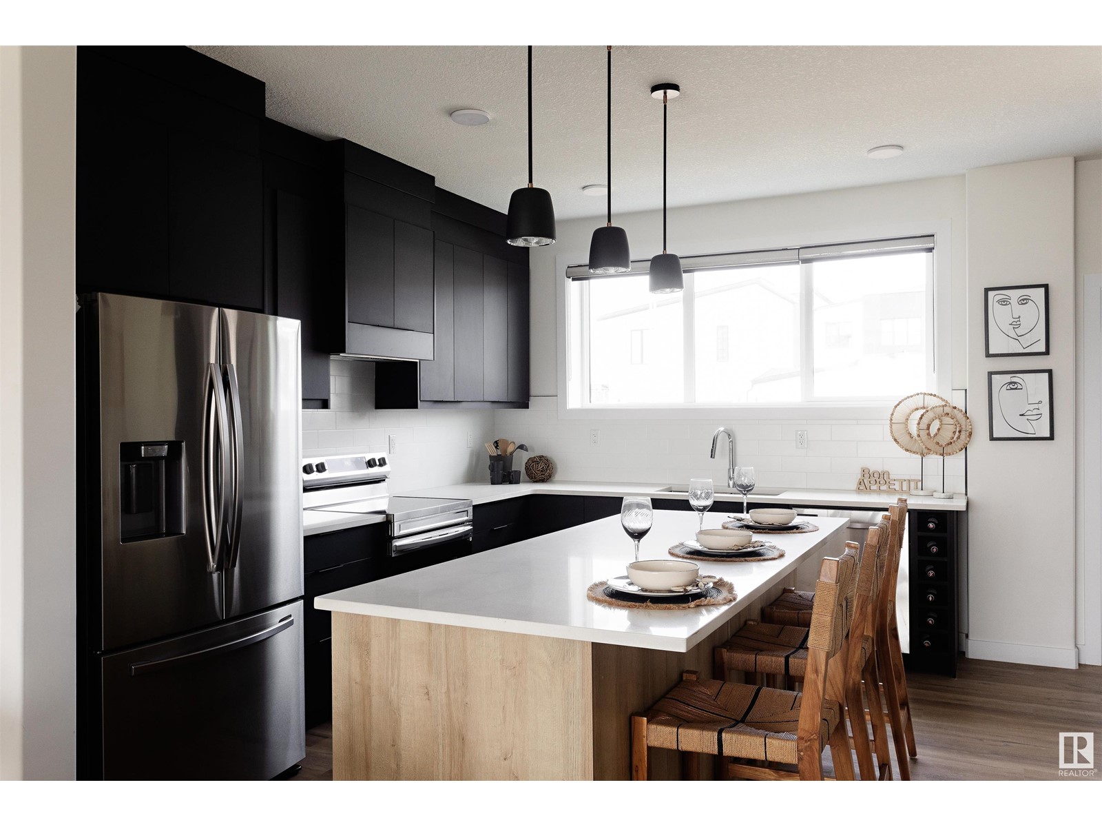Property at 3138 magpie way NW image 3