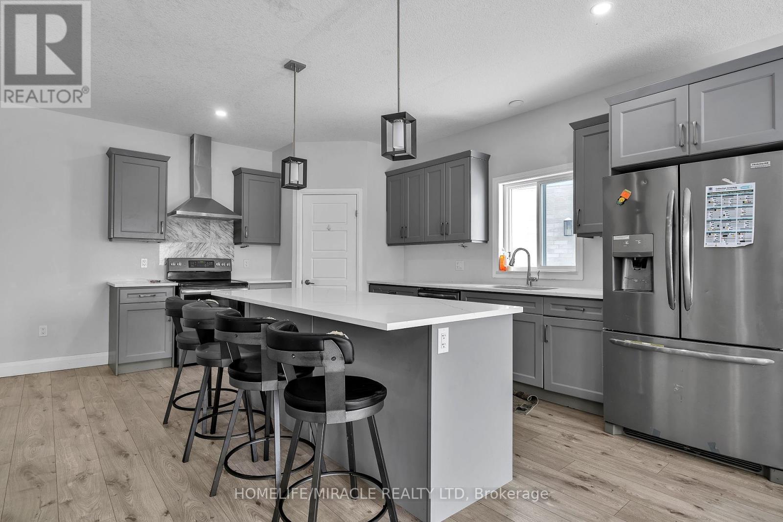 121 Marconi Court, London East, Ontario  N5V 0C9 - Photo 7 - X11914405