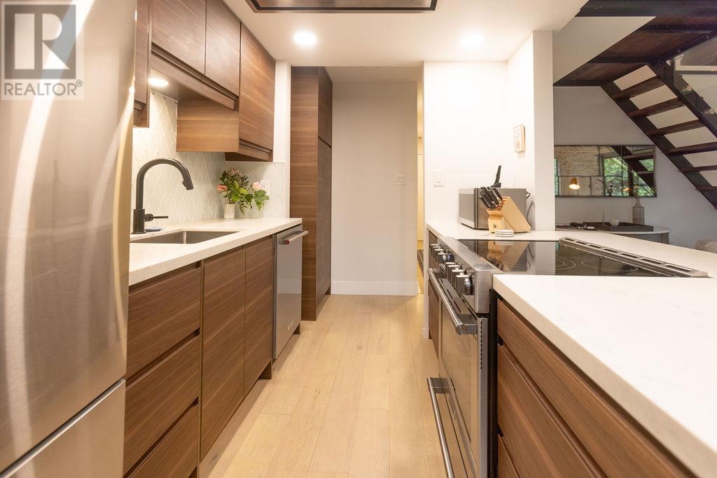 Ph1 1345 W 15th Avenue, Vancouver, British Columbia  V6H 3R3 - Photo 9 - R2955295