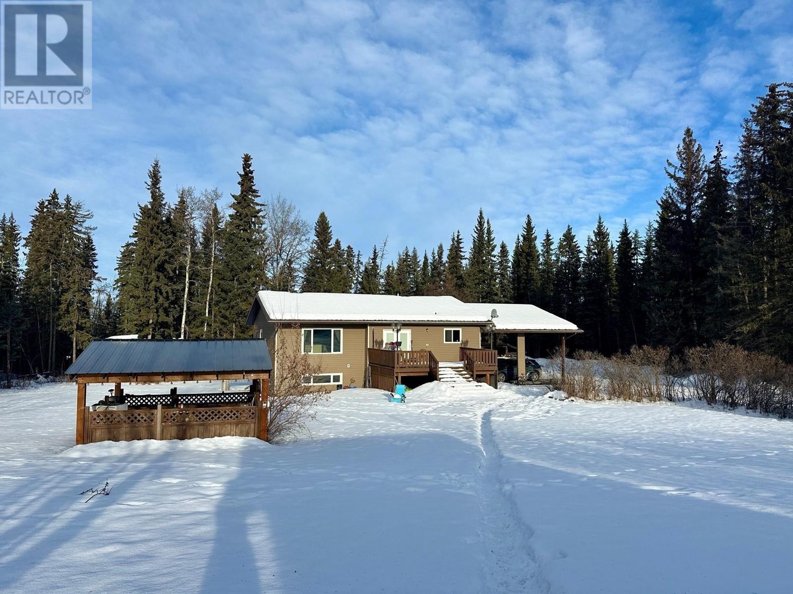 1770 Markay Drive, Vanderhoof, British Columbia  V0J 3A1 - Photo 1 - R2955356