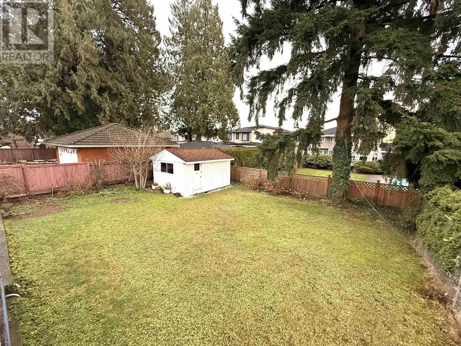 Listing Picture 20 of 22 : 7040 HALIFAX STREET, Burnaby / 本拿比 - 魯藝地產 Yvonne Lu Group - MLS Medallion Club Member