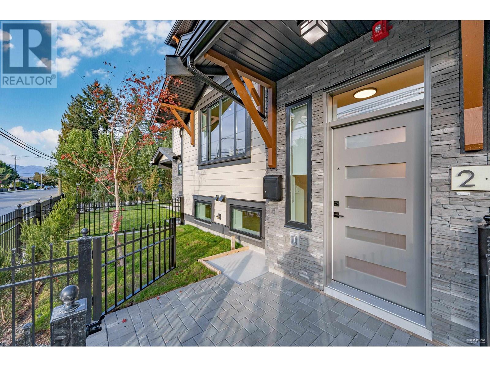 2 11384 207 Street, Maple Ridge, British Columbia  V2X 1W6 - Photo 1 - R2954511