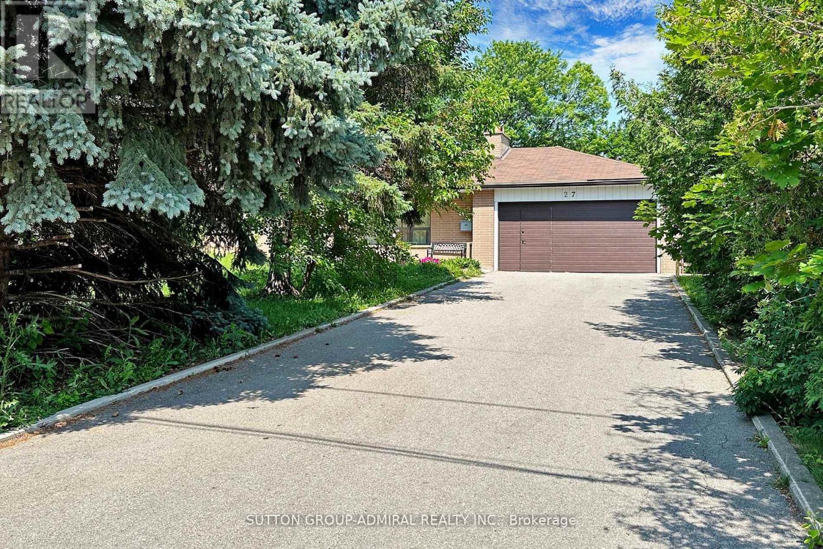 Property at 27 VAUGHAN BOULEVARD image 1
