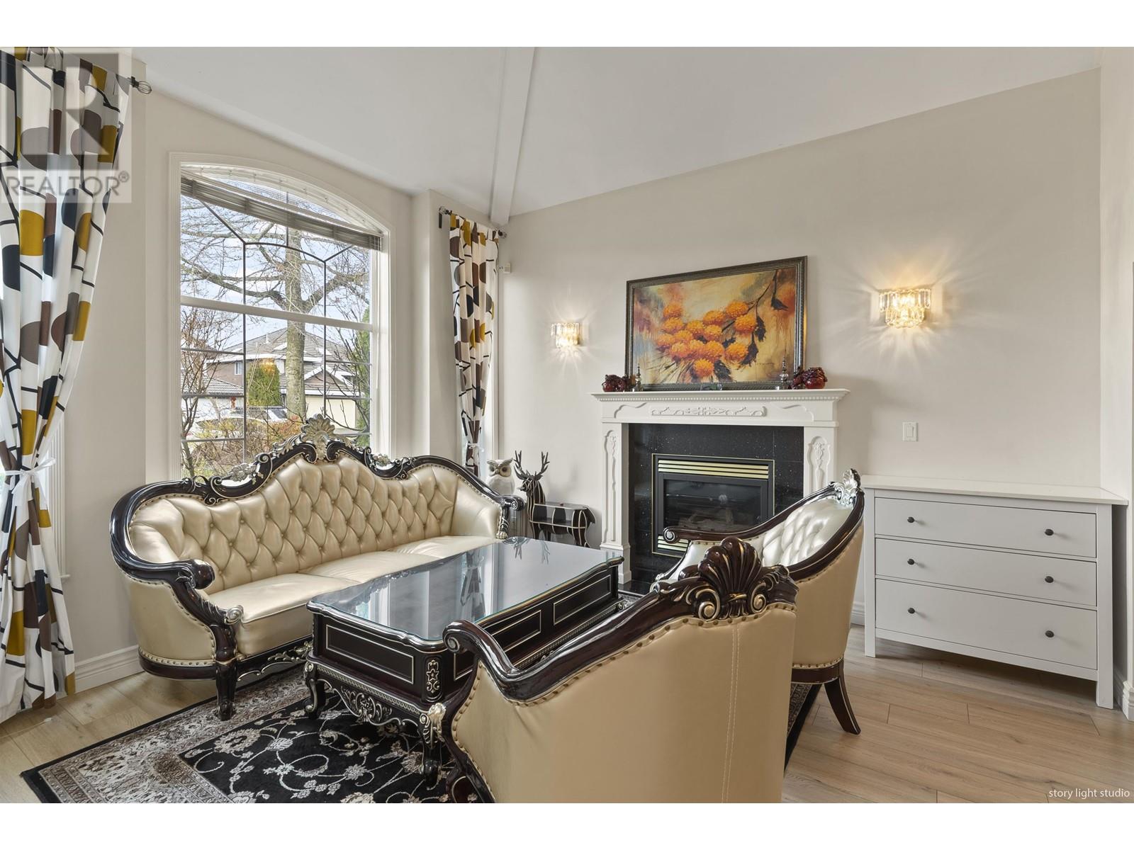 1332 Rama Avenue, New Westminster, British Columbia  V3M 6T6 - Photo 4 - R2955341