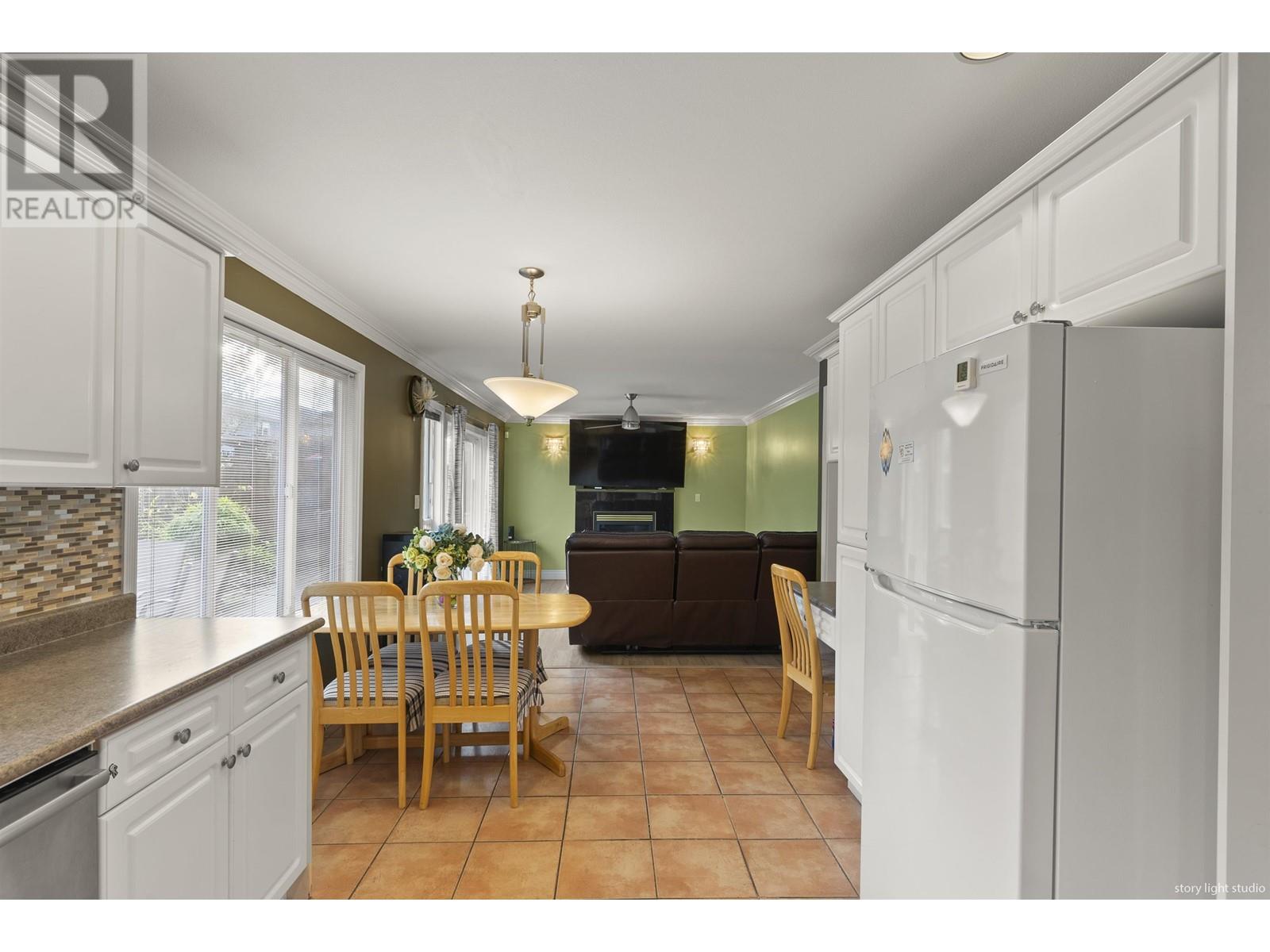 1332 Rama Avenue, New Westminster, British Columbia  V3M 6T6 - Photo 9 - R2955341