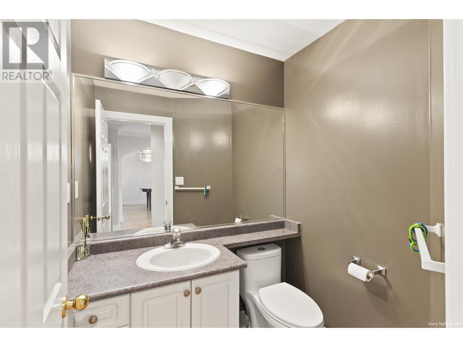 1332 Rama Avenue, New Westminster, British Columbia  V3M 6T6 - Photo 23 - R2955341