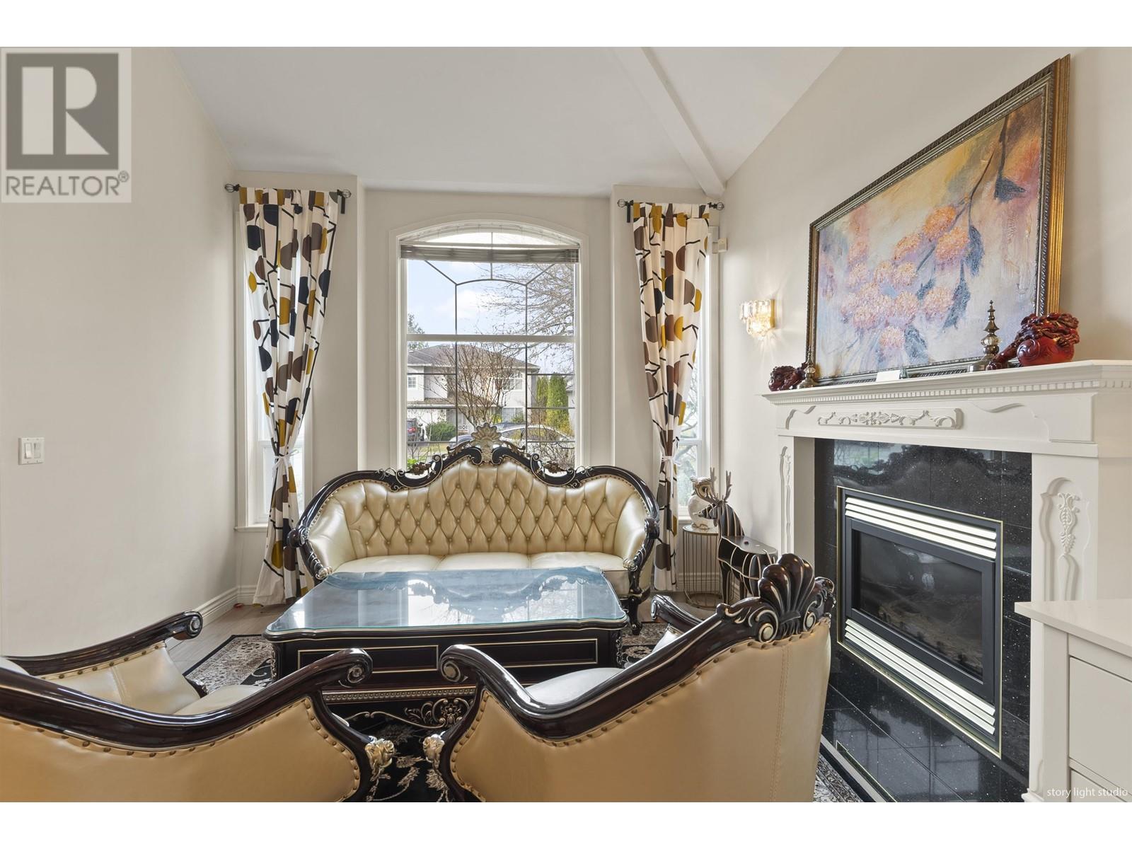 1332 Rama Avenue, New Westminster, British Columbia  V3M 6T6 - Photo 3 - R2955341